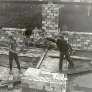 Rok 1986, výstavba nové zbrojnice